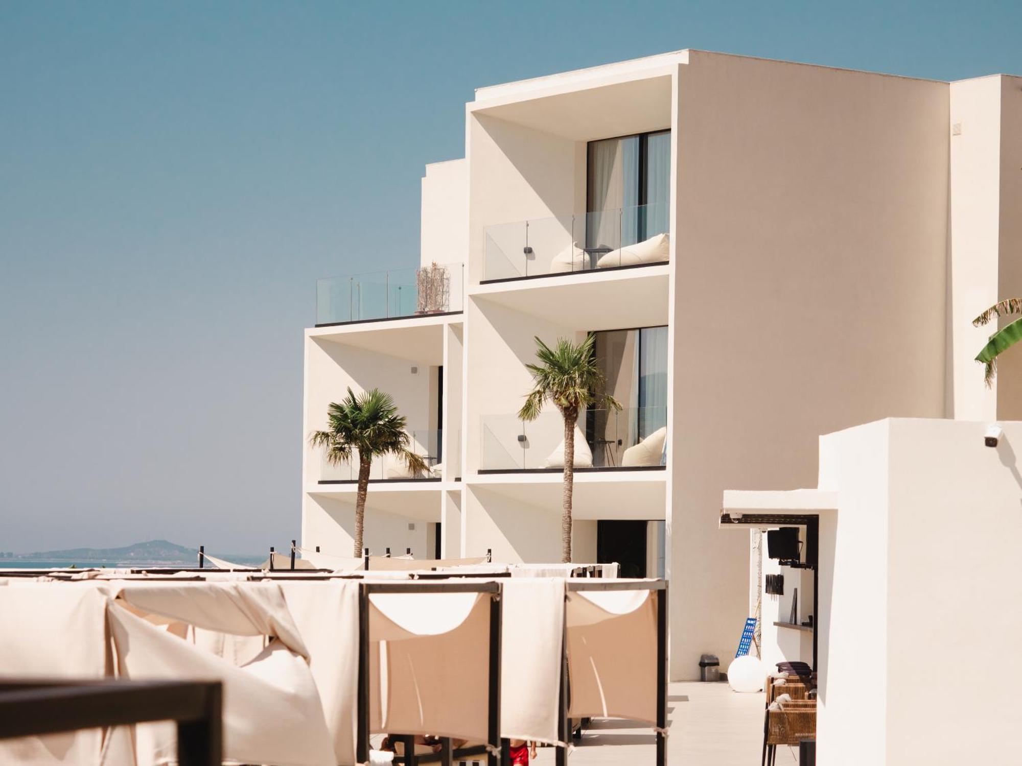 Nobus Hotel & Spa Radhime Exterior photo
