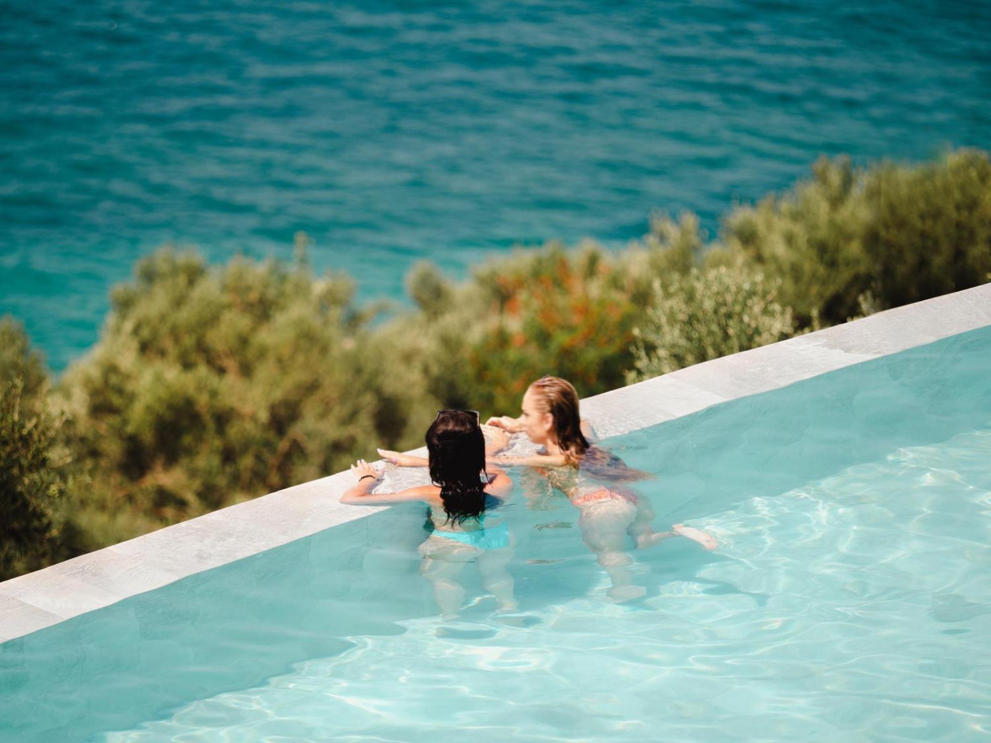 Nobus Hotel & Spa Radhime Exterior photo